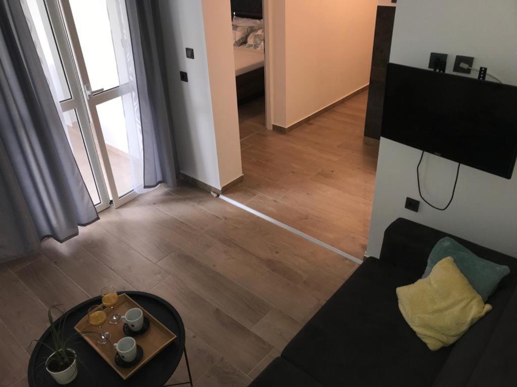 Apartman Sa Lodom 2+2 Apartment พิโรวัซ ภายนอก รูปภาพ